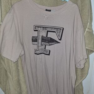 Filson Men's Short Sleeve Graphic Tee in Taupe